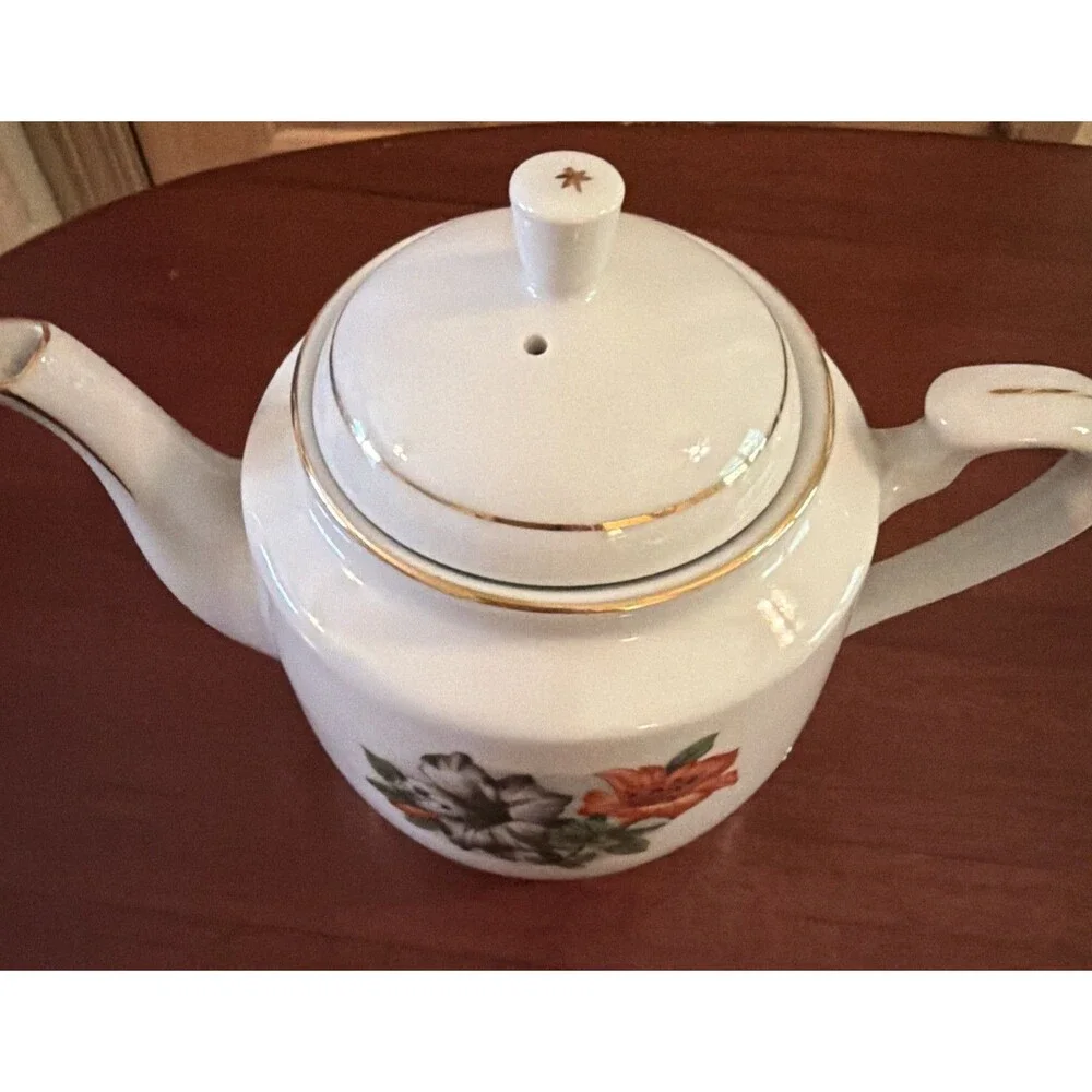 Vintage Hibiscus Teapot w/Gold Trim  Made in Liling, China. Excellent Condition!